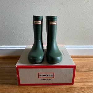 Hunter kids’ first classic waterproof rain boot